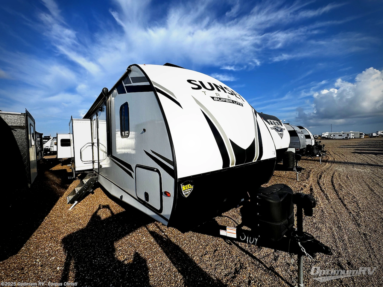 Used 2023 CrossRoads Sunset Trail SS331BH available in Robstown, Texas