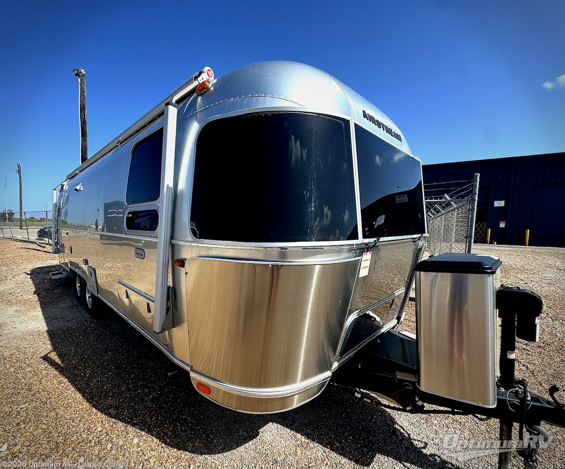 Used 2022 Airstream Globetrotter 27FB available in Robstown, Texas