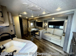 Used 2025 Coachmen Catalina Legacy Edition 293QBCK available in Robstown, Texas