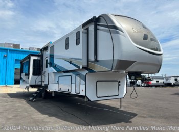 Used 2022 Skyline Alliance PARADIGM 370FB available in Memphis, Tennessee