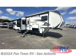 Used 2022 Grand Design Reflection 303RLS available in Cibolo, Texas