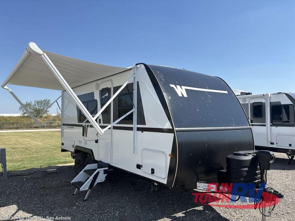 New 2026 Winnebago Micro Minnie 2108TB available in Cibolo, Texas