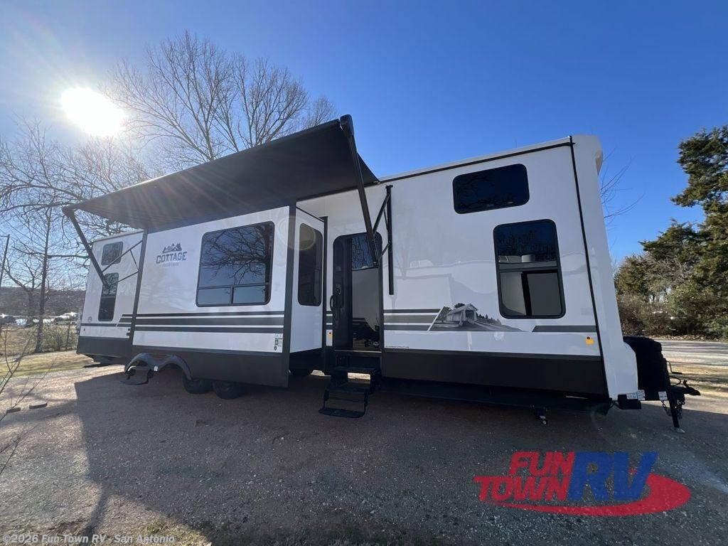 New 2025 Forest River Cedar Creek Cottage 40CBK available in Cibolo, Texas