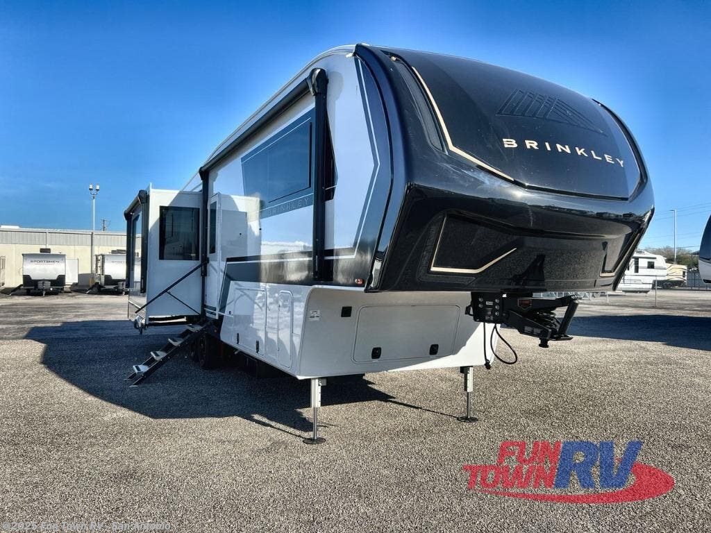New 2026 Brinkley RV Model Z 3200 available in Cibolo, Texas