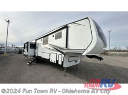 New 2024 CrossRoads Cruiser Aire CR37MD available in Oklahoma City, Oklahoma