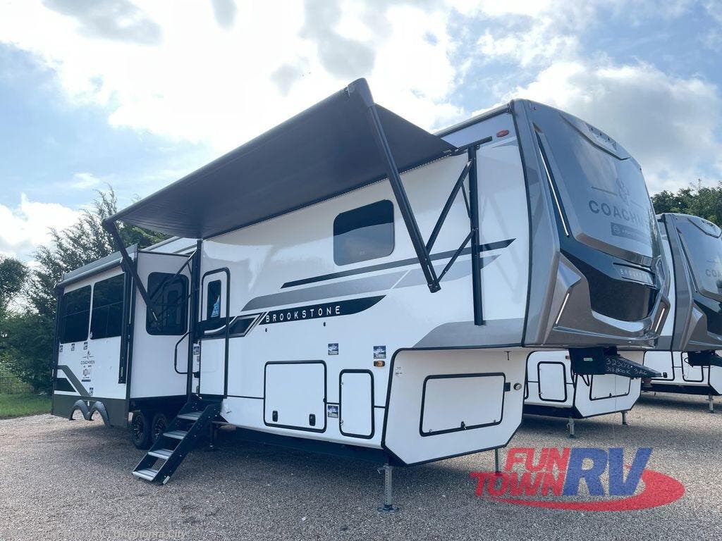 New 2025 Coachmen Brookstone 318RLL available in Oklahoma City, Oklahoma