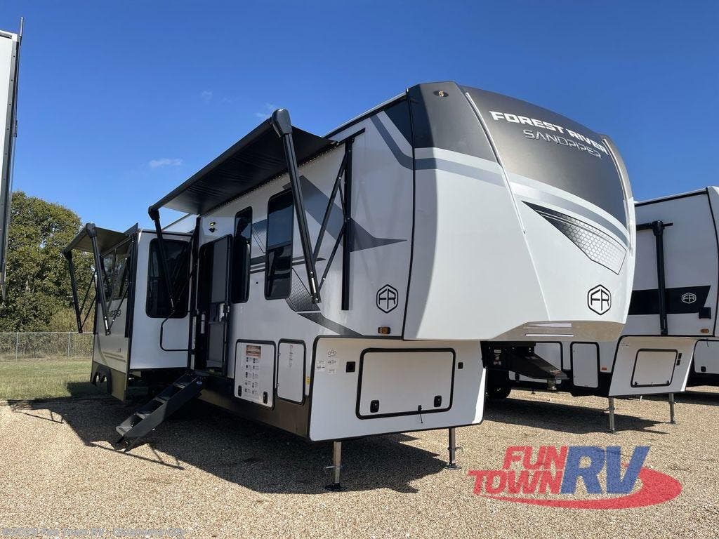 New 2026 Forest River Sandpiper 4002FB available in Oklahoma City, Oklahoma