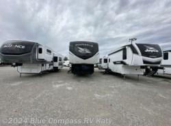 New 2025 Jayco Pinnacle 38FBRK available in Katy, Texas