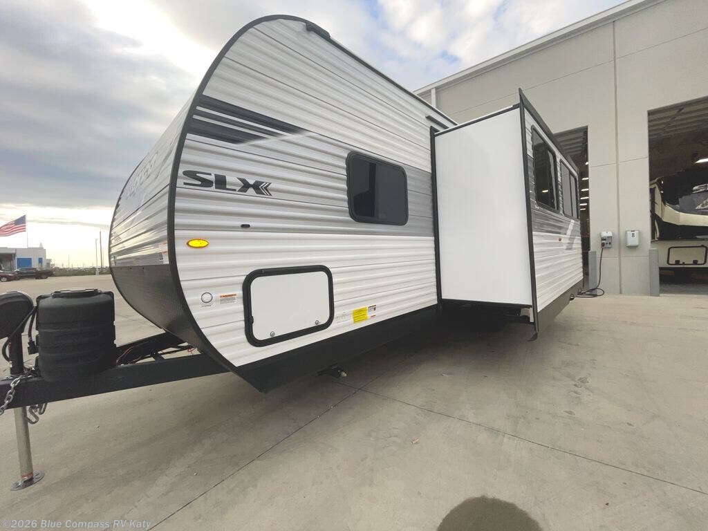 New 2025 Jayco Jay Flight SLX 261BHS available in Katy, Texas