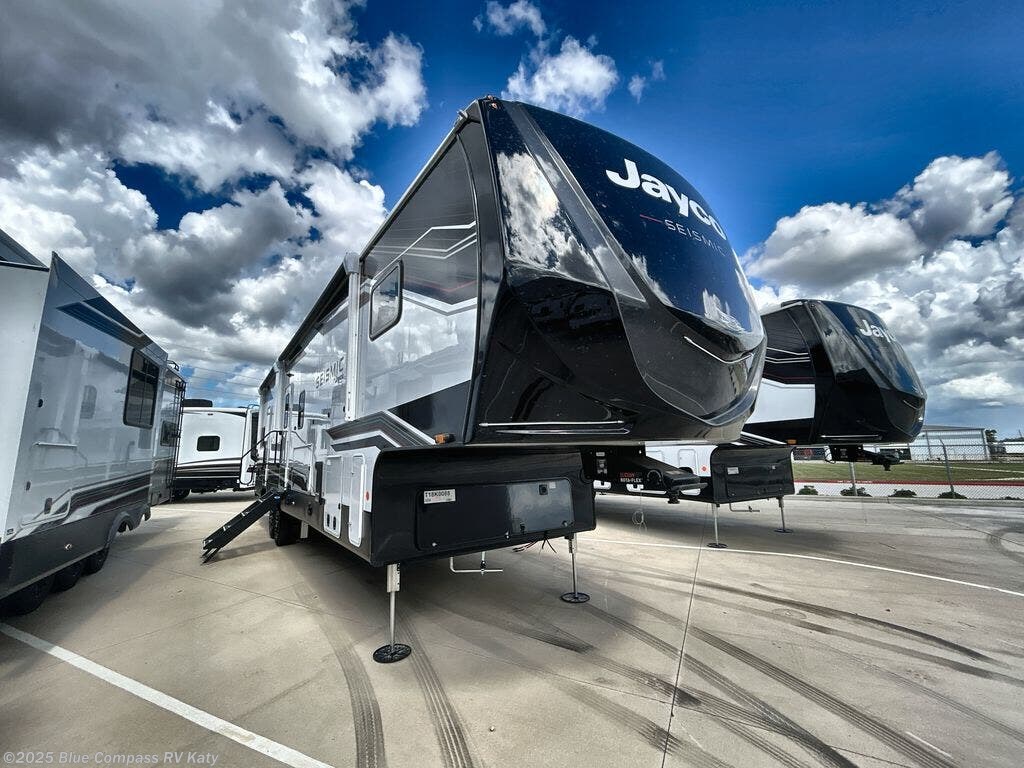 New 2026 Jayco Seismic 359 available in Katy, Texas