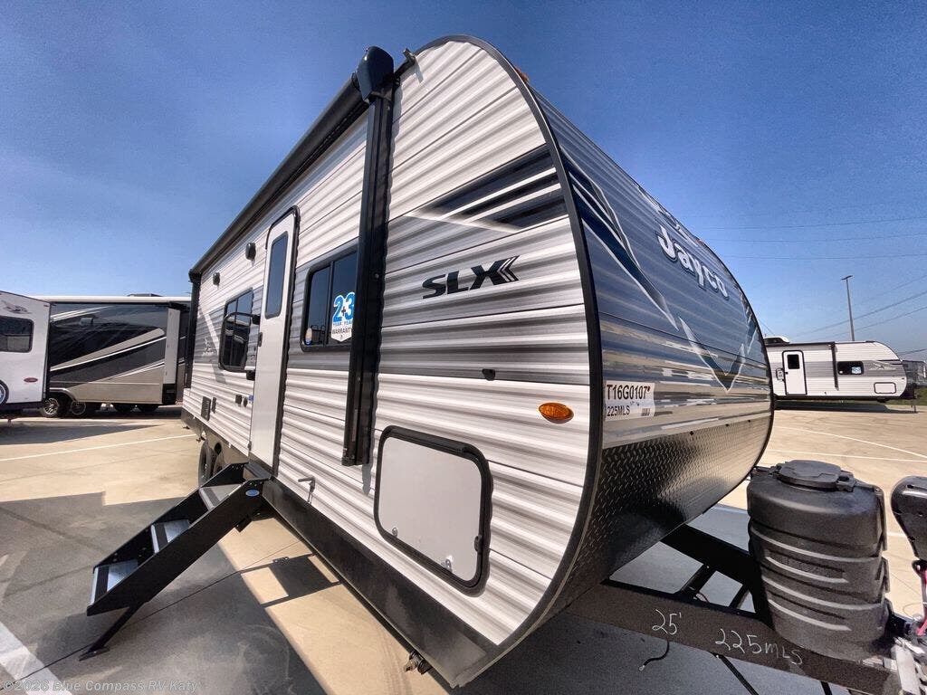 New 2026 Jayco Jay Flight SLX 225MLS available in Katy, Texas