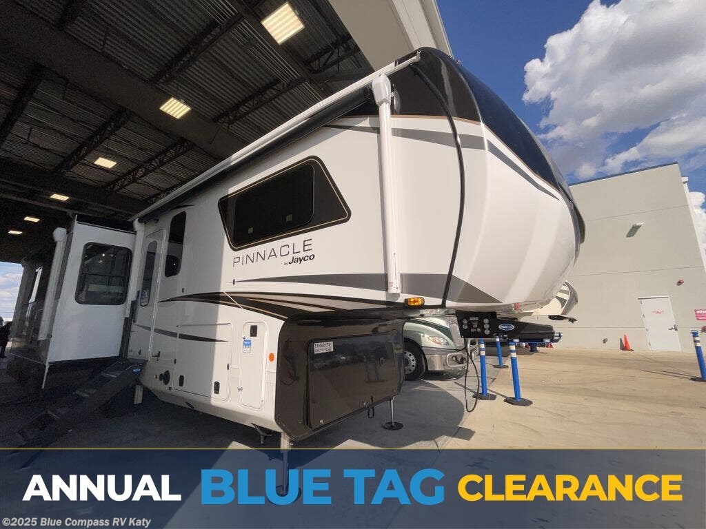 New 2026 Jayco Pinnacle 32RLTS available in Katy, Texas