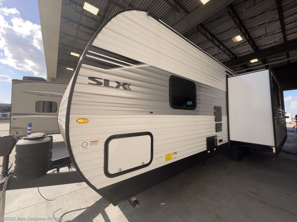 New 2026 Jayco Jay Flight SLX 262RLS available in Katy, Texas