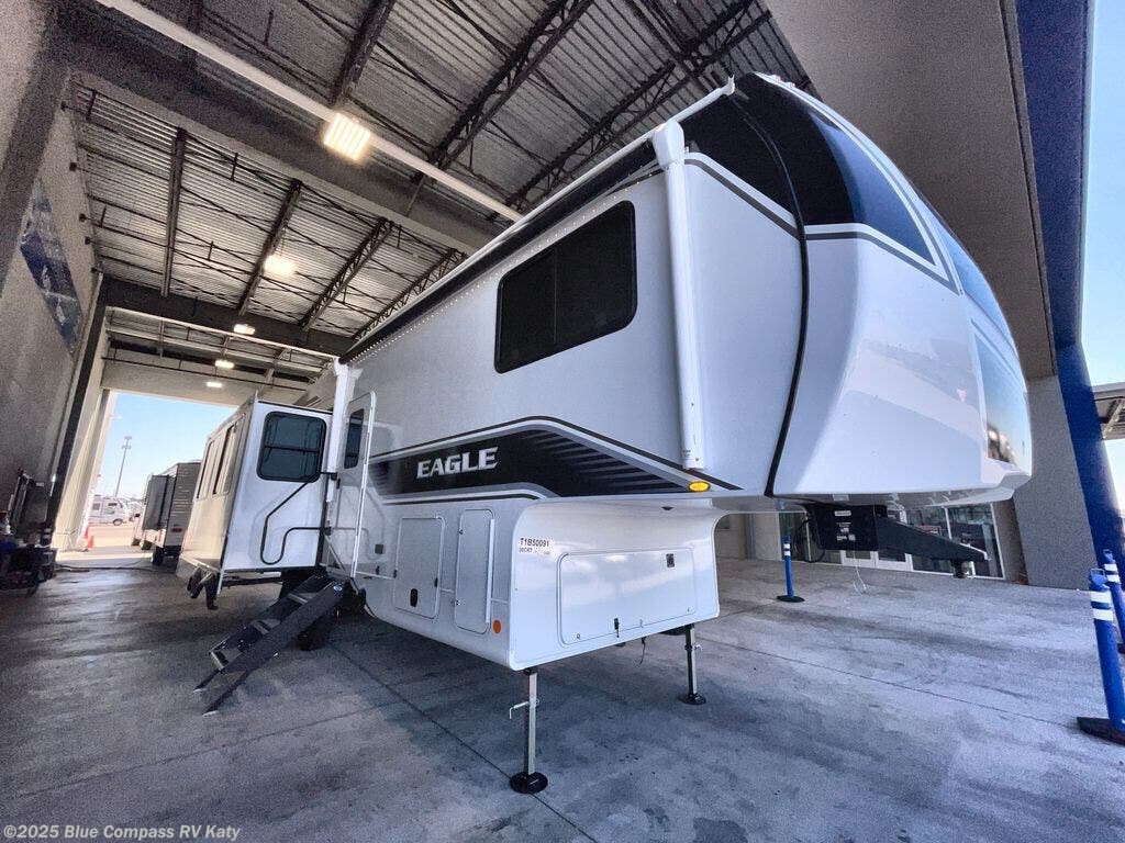 New 2026 Jayco Eagle HT 30CRT available in Katy, Texas