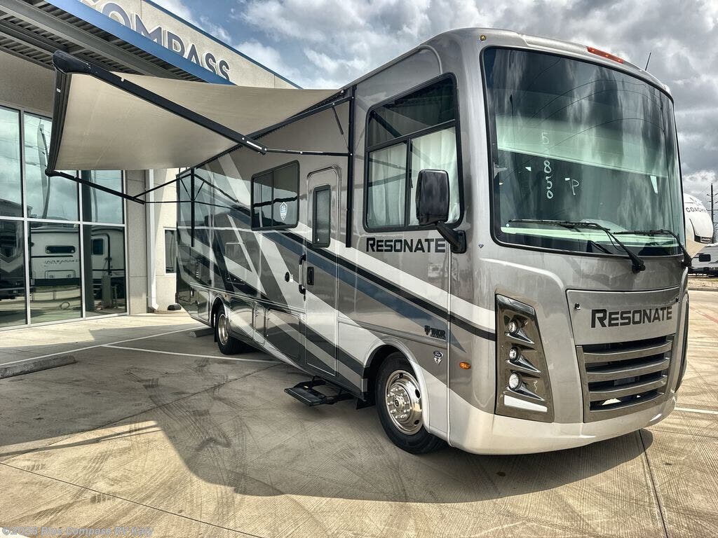 New 2026 Thor Motor Coach Resonate 29D available in Katy, Texas