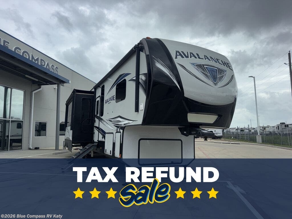 Used 2020 Keystone Avalanche 396BH available in Katy, Texas