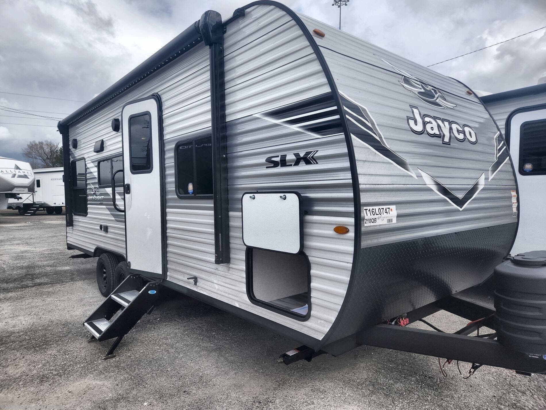 New 2026 Jayco Jay Flight SLX 210QB available in Katy, Texas