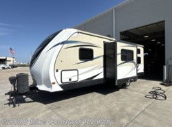 Used 2017 Dutchmen Aerolite Luxury Class 242BHSL available in Katy, Texas
