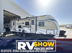 Used 2017 Dutchmen Aerolite Luxury Class 242BHSL available in Katy, Texas