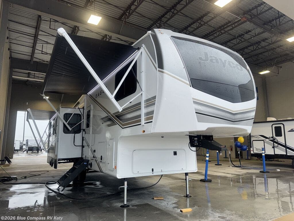 New 2027 Jayco Eagle 31RLT available in Katy, Texas