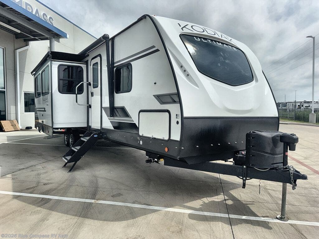 Used 2023 Dutchmen  Ultimate 3321 BHSL available in Katy, Texas