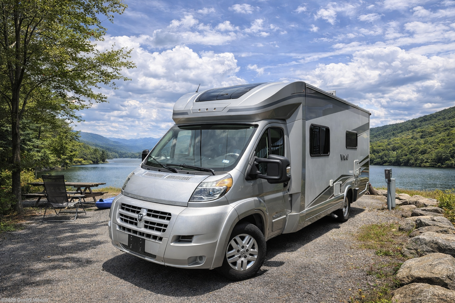 Used 2015 Itasca Viva 23B available in Hot Springs, Arkansas