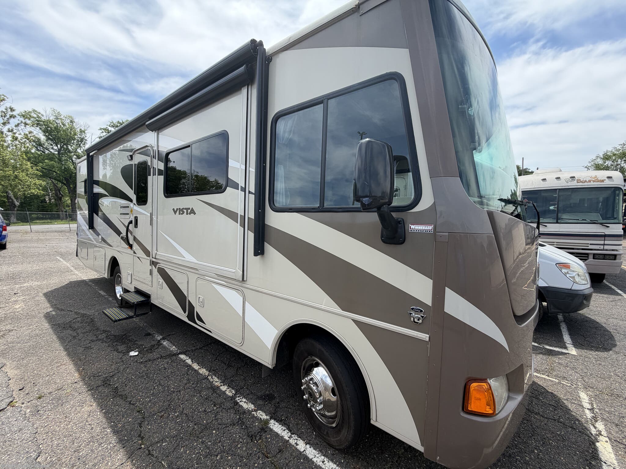 Used 2014 Winnebago Vista  available in Hot Springs, Arkansas