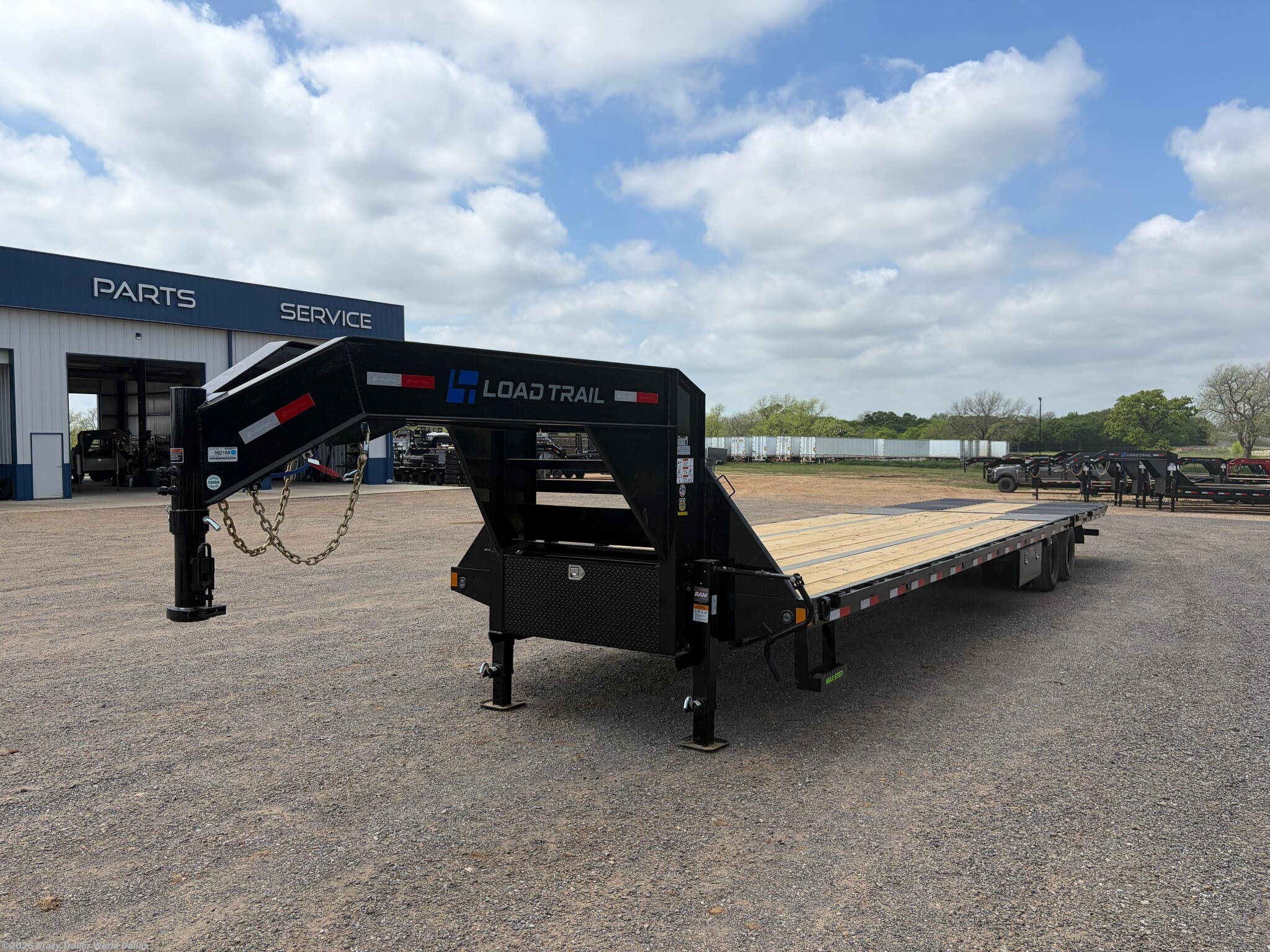 2026 Load Trail GL 102X40 Hydraulic Dovetail Gooseneck Trailer 25900