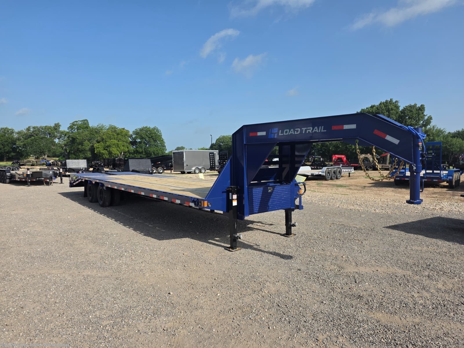 2027 Load Trail GP 102X32 Deckover Flatbed Gooseneck Trailer 25900 LB