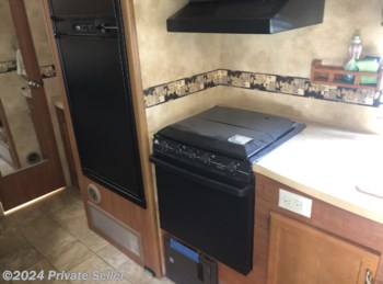 Used 2010 Lance Lance Lite  available in Granada Hills, California