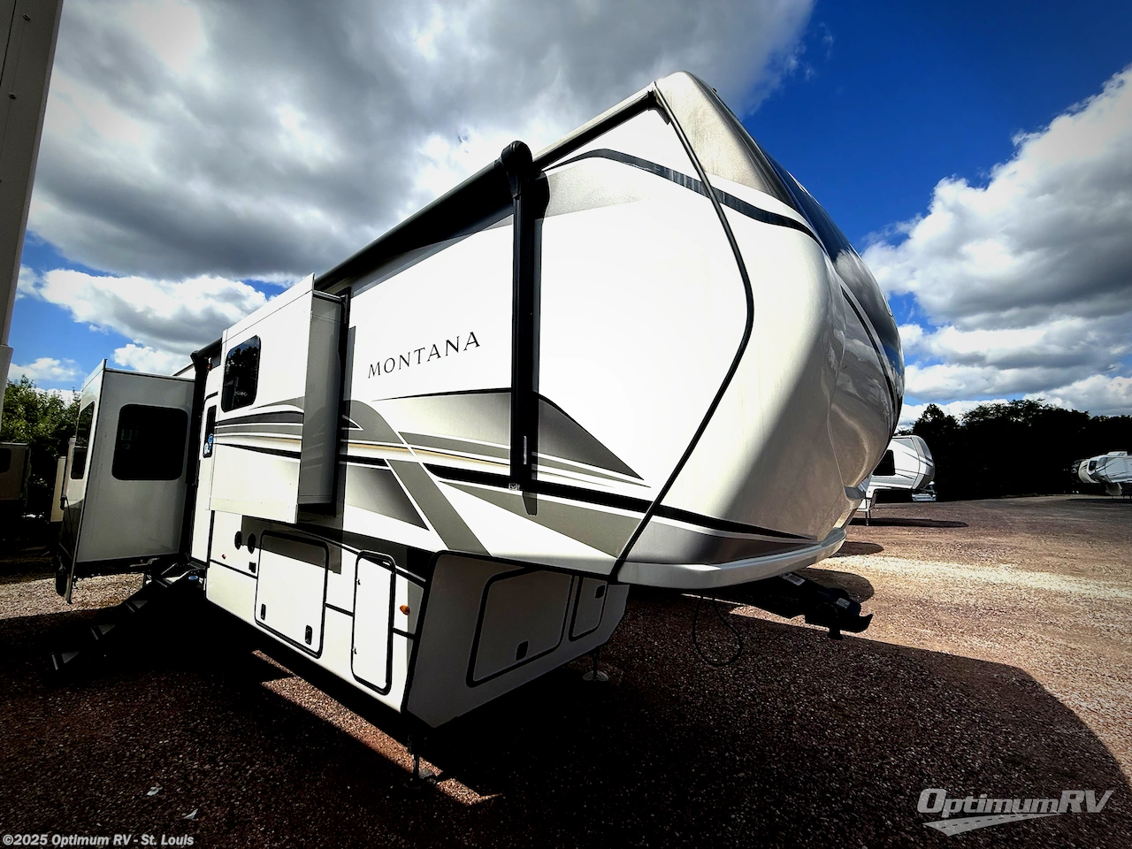 Used 2024 Keystone Montana 3901RK available in Festus, Missouri