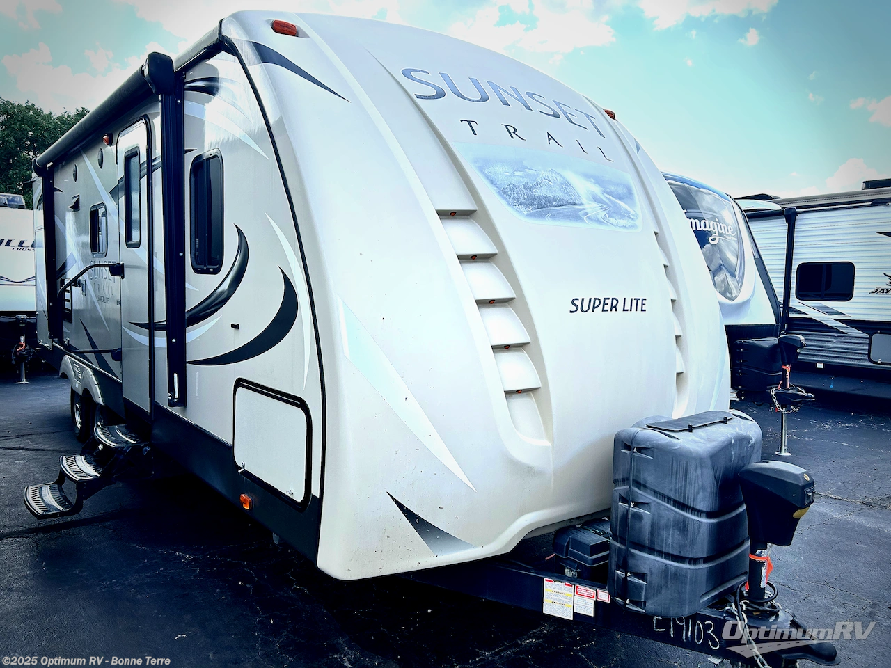 Used 2017 CrossRoads Sunset Trail Super Lite ST250RB available in Bonne Terre, Missouri