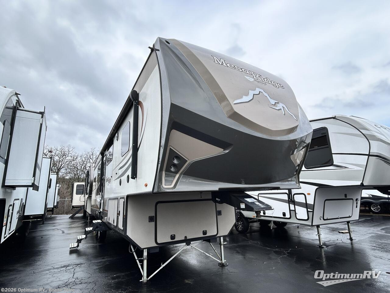 Used 2017 Highland Ridge Mesa Ridge MF347RES available in Bonne Terre, Missouri