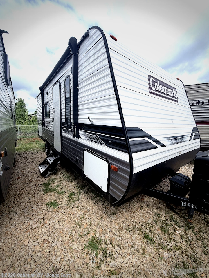 Used 2022 Dutchmen Coleman Lantern LT Series 214BH available in Bonne Terre, Missouri