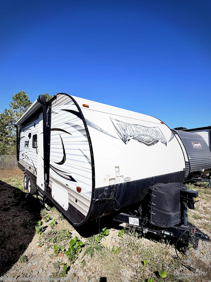 Used 2021 Forest River Wildwood FSX 178BHSK available in Bonne Terre, Missouri