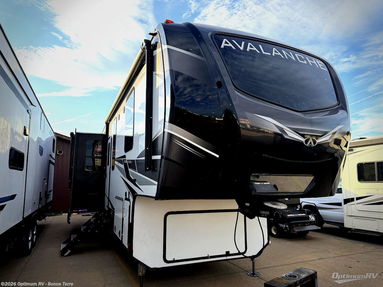 Used 2020 Keystone Avalanche 313RS available in Bonne Terre, Missouri