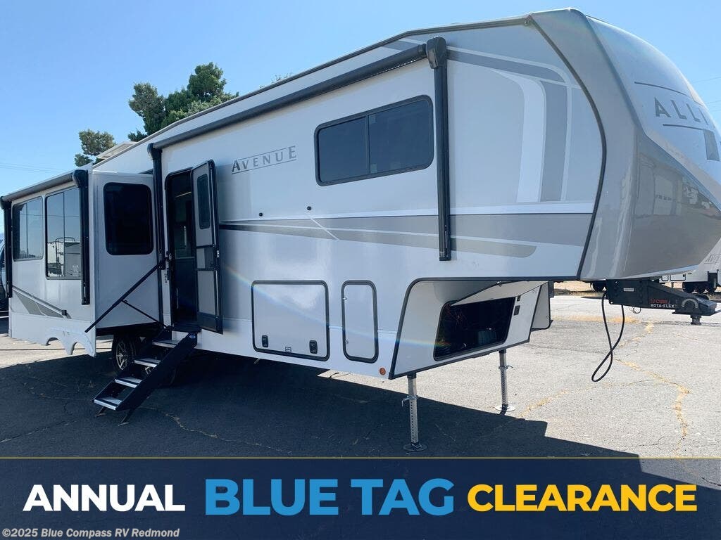 New 2025 Alliance RV Avenue 32RLS available in Redmond, Oregon