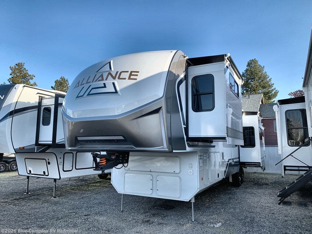 New 2025 Alliance RV Paradigm 395DS available in Redmond, Oregon
