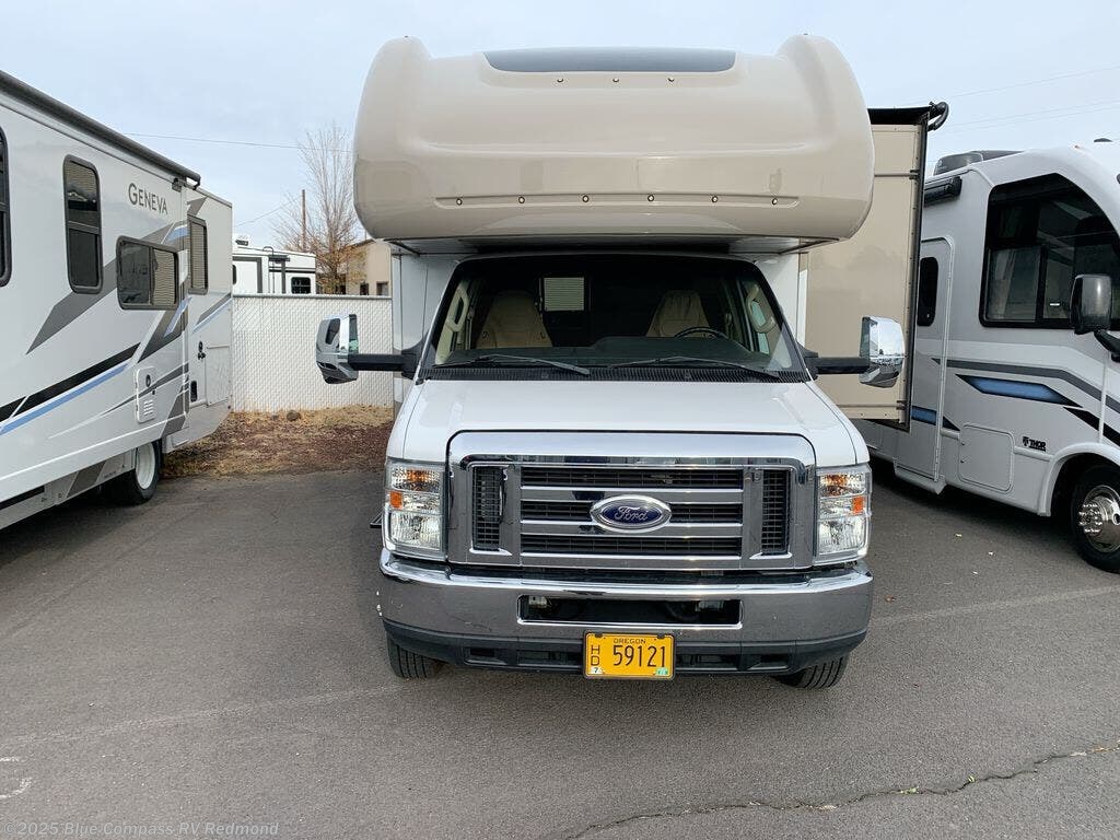 Used 2017 Holiday Rambler Vesta 31U available in Redmond, Oregon