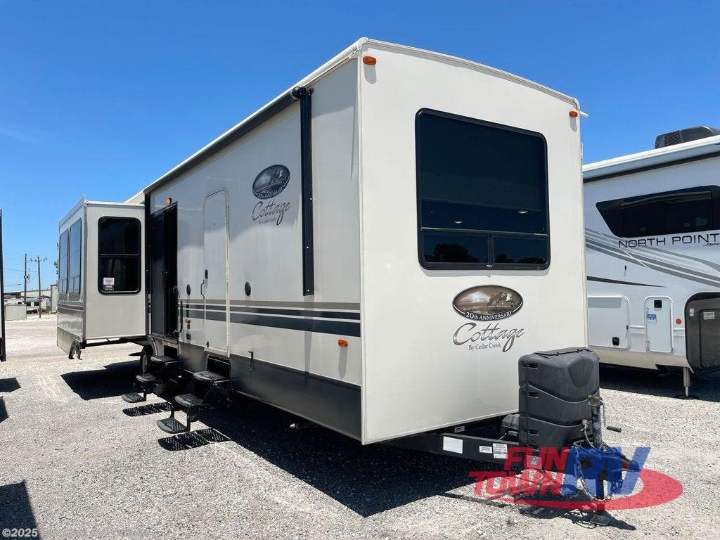 Used 2020 Forest River Cedar Creek Cottage 40CCK available in Ottawa, Kansas