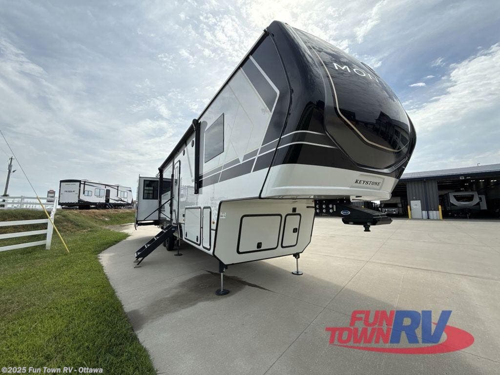 New 2026 Keystone Montana 3532SP available in Ottawa, Kansas