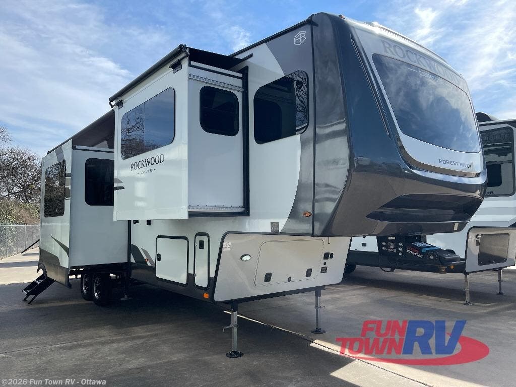 New 2026 Forest River Rockwood Signature 402SFL available in Ottawa, Kansas