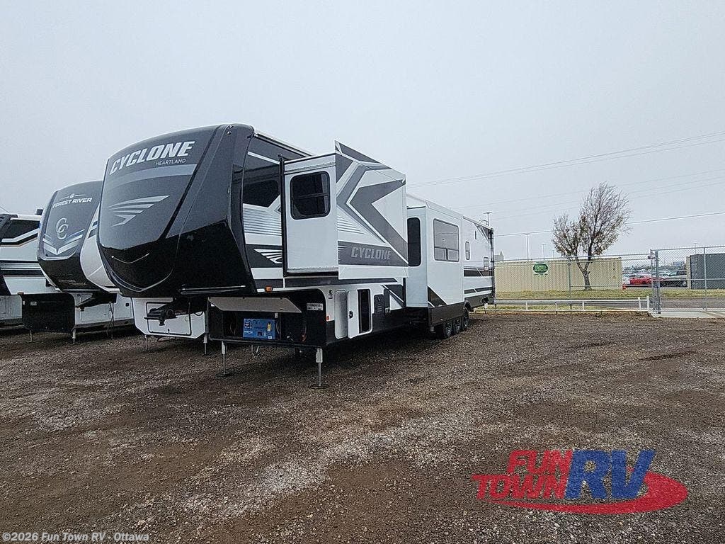 New 2026 Heartland Cyclone 3913 available in Ottawa, Kansas