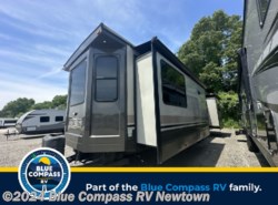 Used 2015 CrossRoads Hampton HT380FD available in Newtown, Connecticut