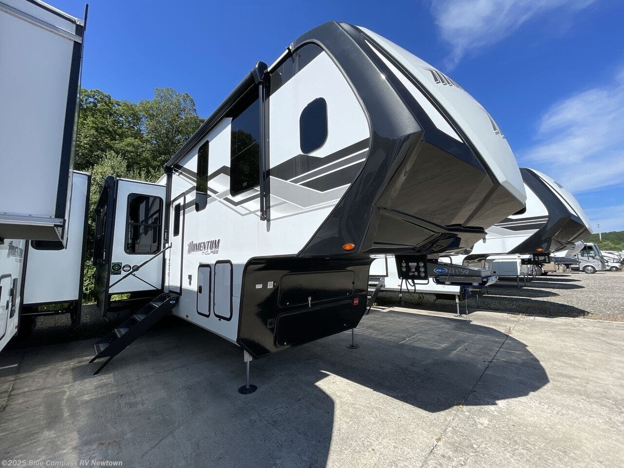 New 2025 Grand Design Momentum M-Class 395MS available in Newtown, Connecticut