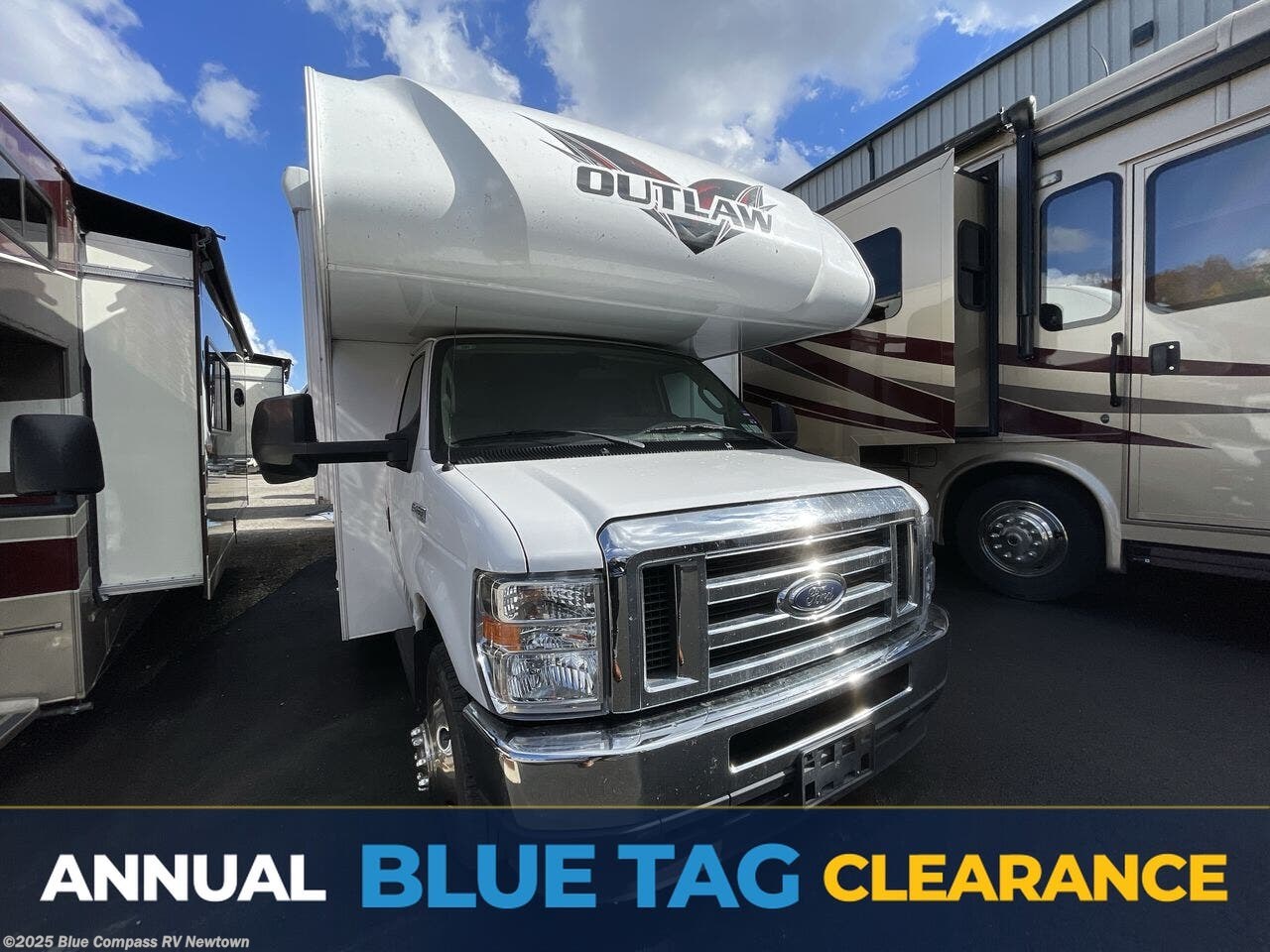 Used 2023 Thor Motor Coach Outlaw 29J available in Newtown, Connecticut