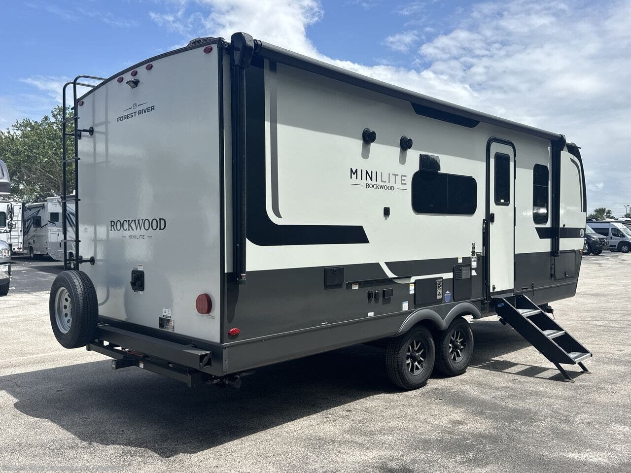 New 2026 Forest River Rockwood Mini Lite 2520BH available in Newtown, Connecticut
