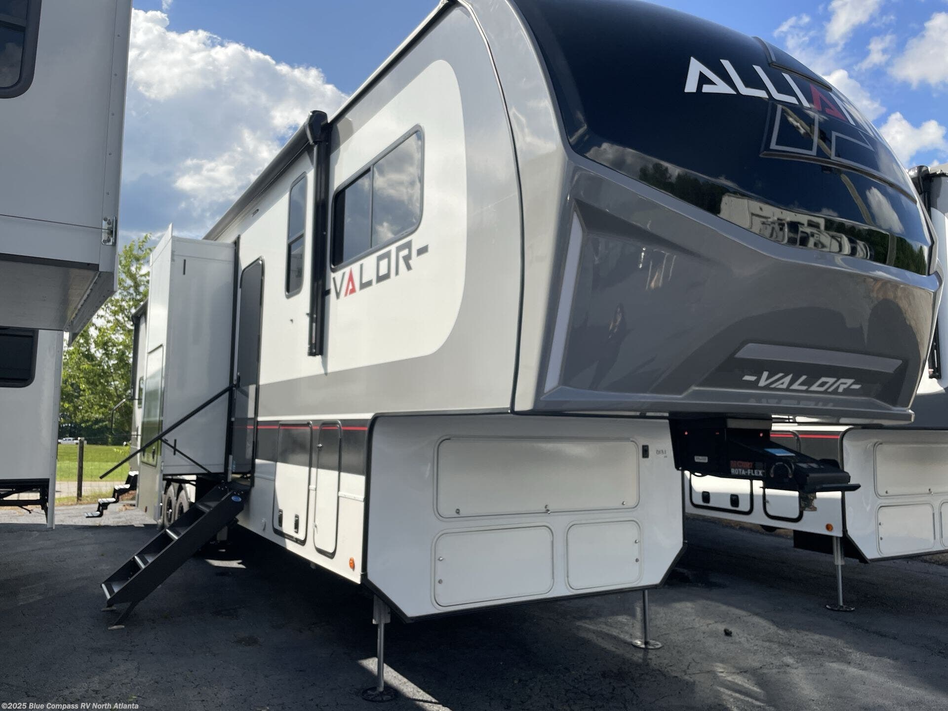 New 2025 Alliance RV Valor 40V13 available in Buford, Georgia