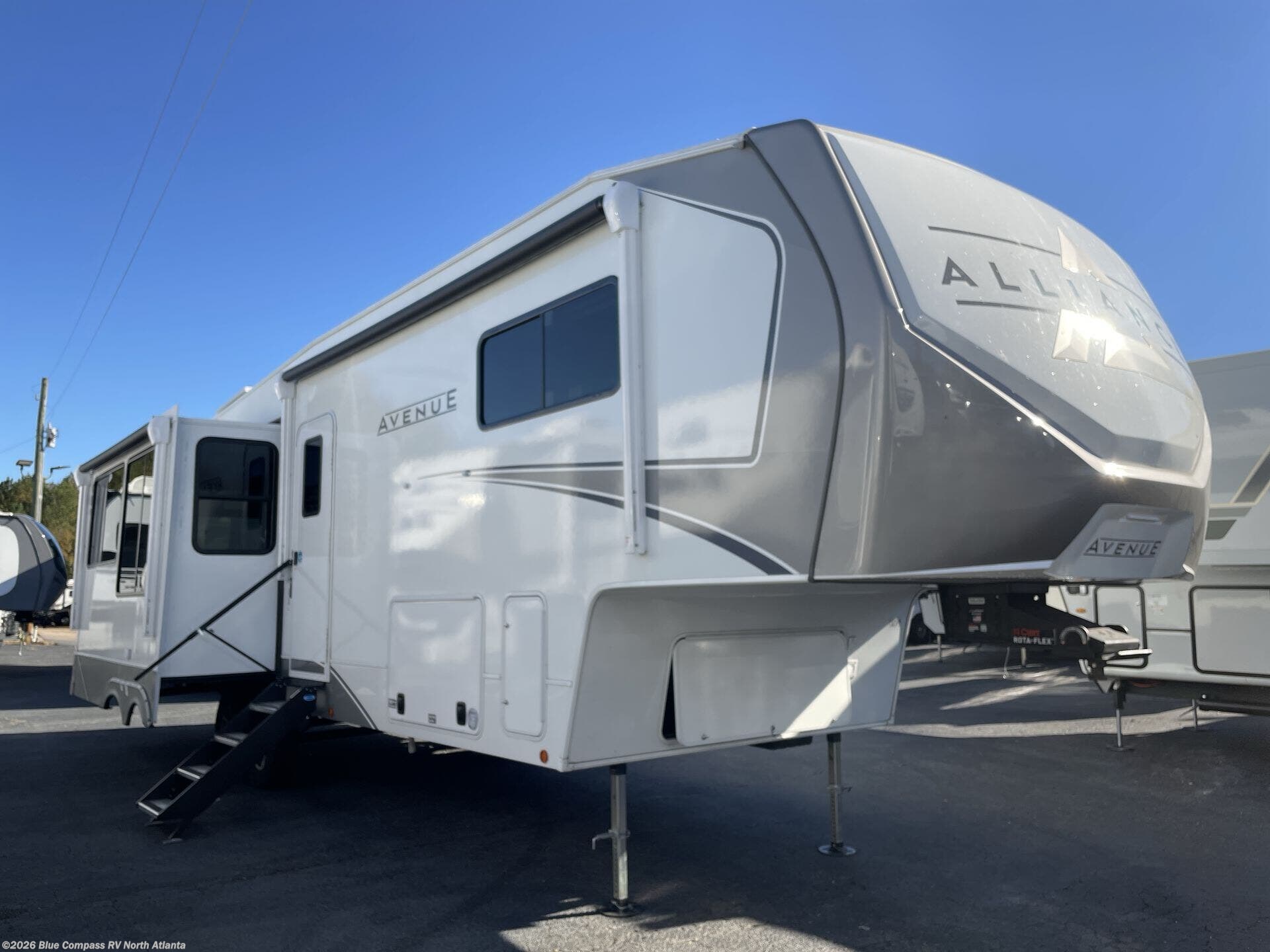 New 2026 Alliance RV Avenue 32RLS available in Buford, Georgia
