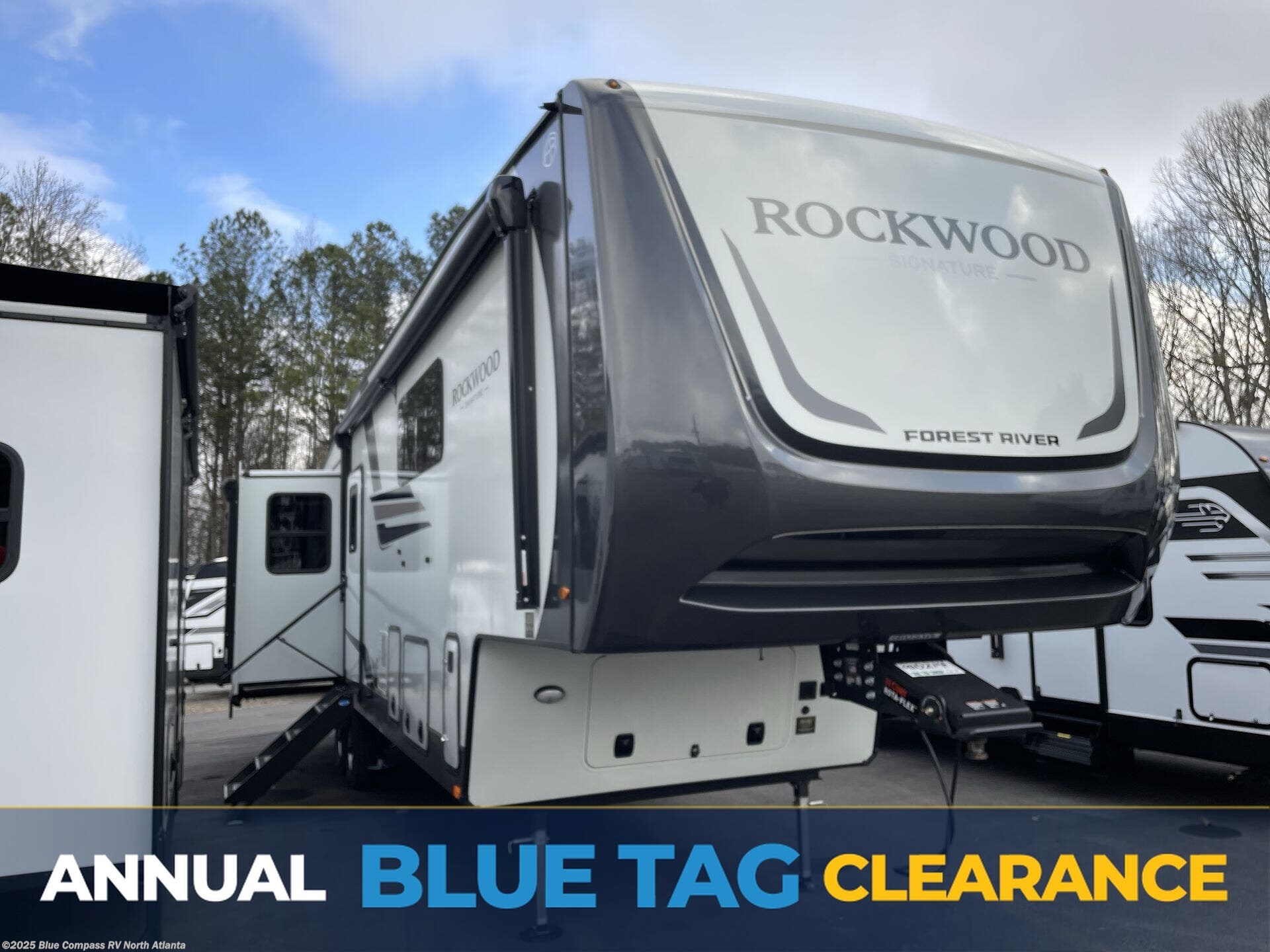New 2026 Forest River Rockwood Signature 401SFB available in Buford, Georgia